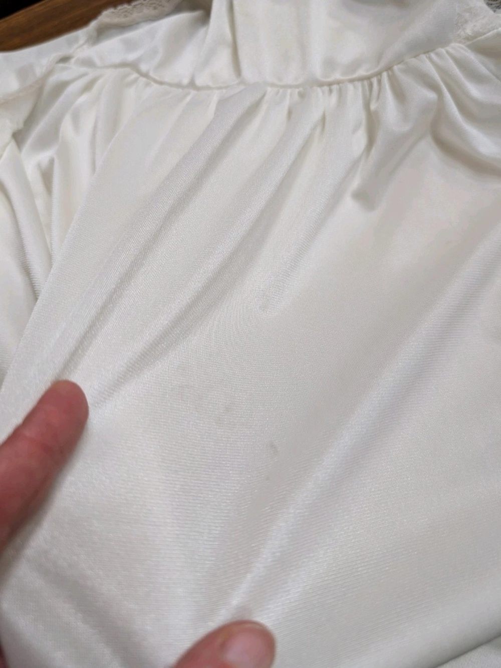 Vintage Ivory Nightgown 2X Plus Size Lace Pearl Beaded Nylon Made In USA - Picture 15 of 15